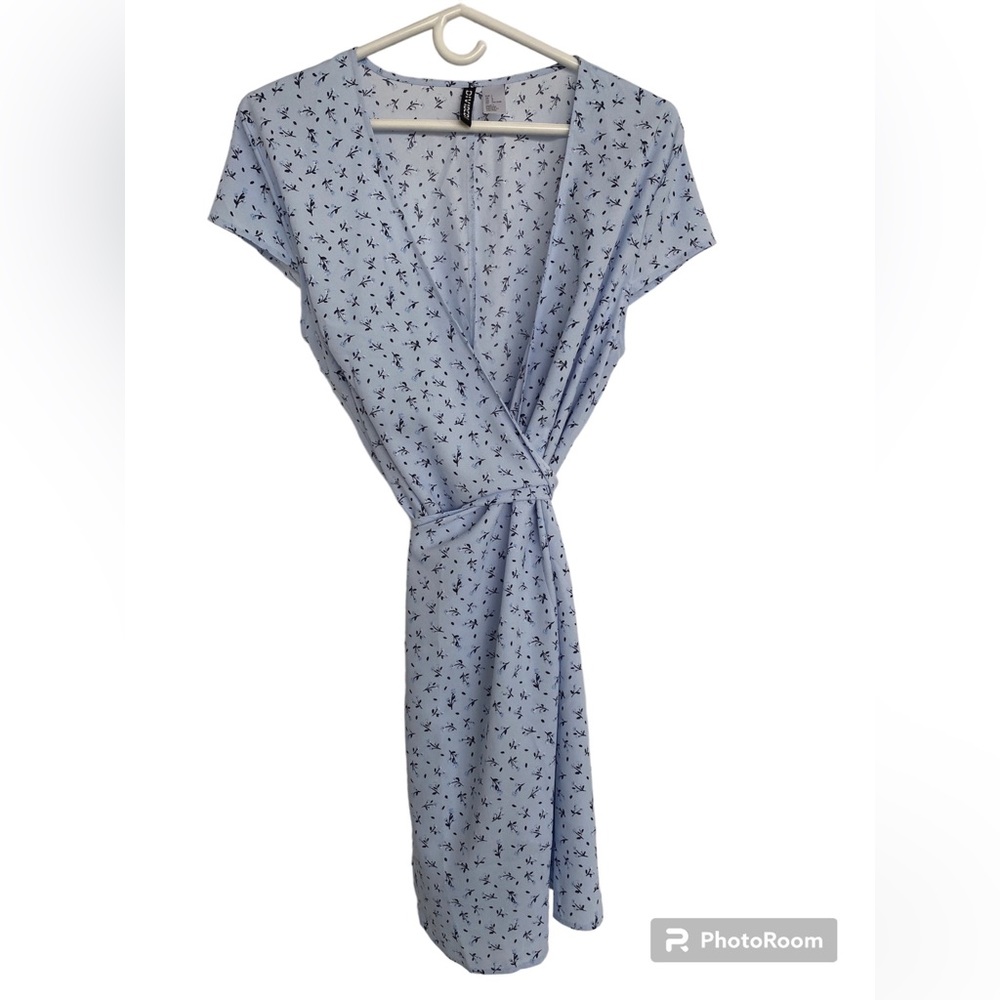 H&M blue floral wrap mini dress